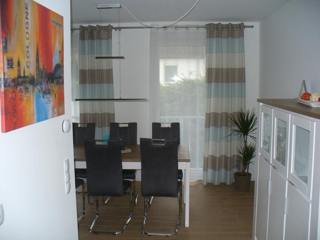 Ferienwohnung Rheinaue Кёльн Экстерьер фото